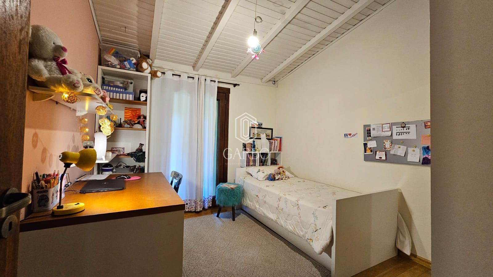 Casa à venda com 3 quartos, 215m² - Foto 15