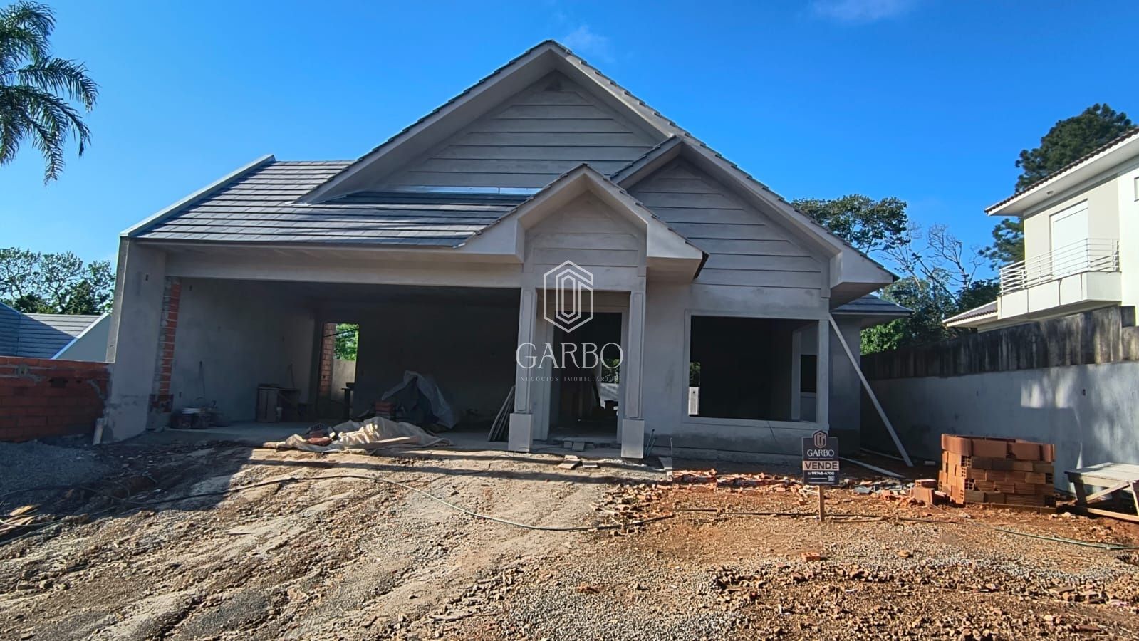 Casa, 3 quartos, 222 m² - Foto 1