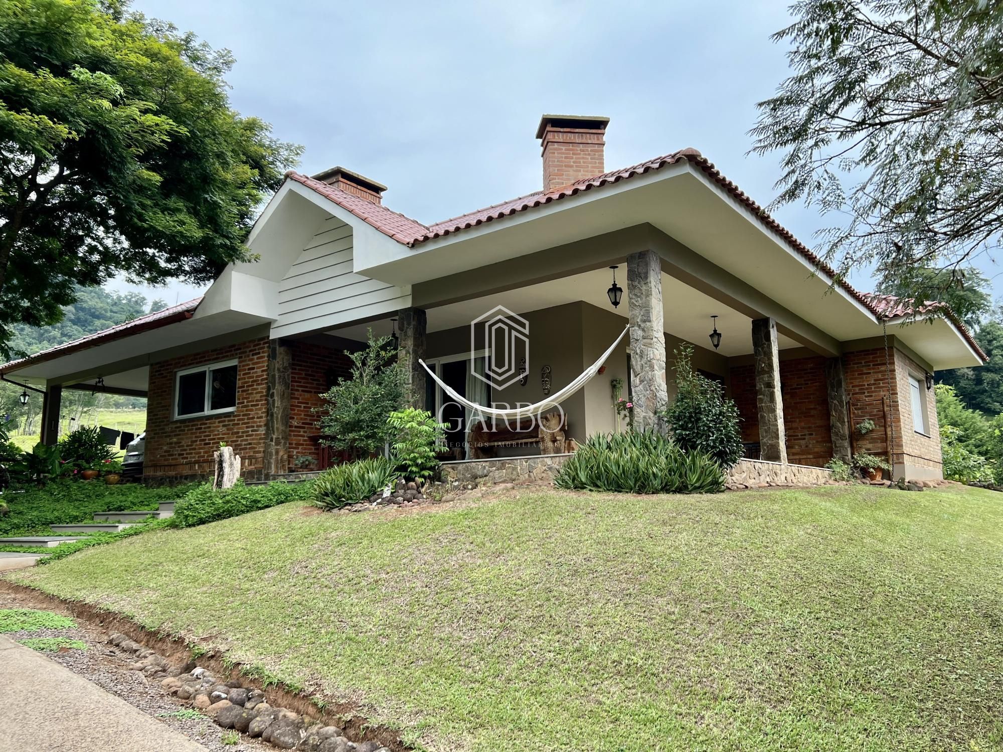 Sítio à venda com 3 quartos, 210m² - Foto 2
