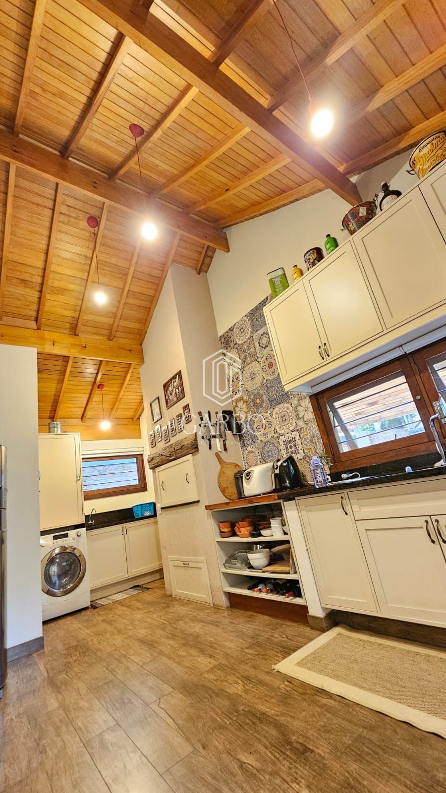 Casa à venda com 3 quartos, 215m² - Foto 10