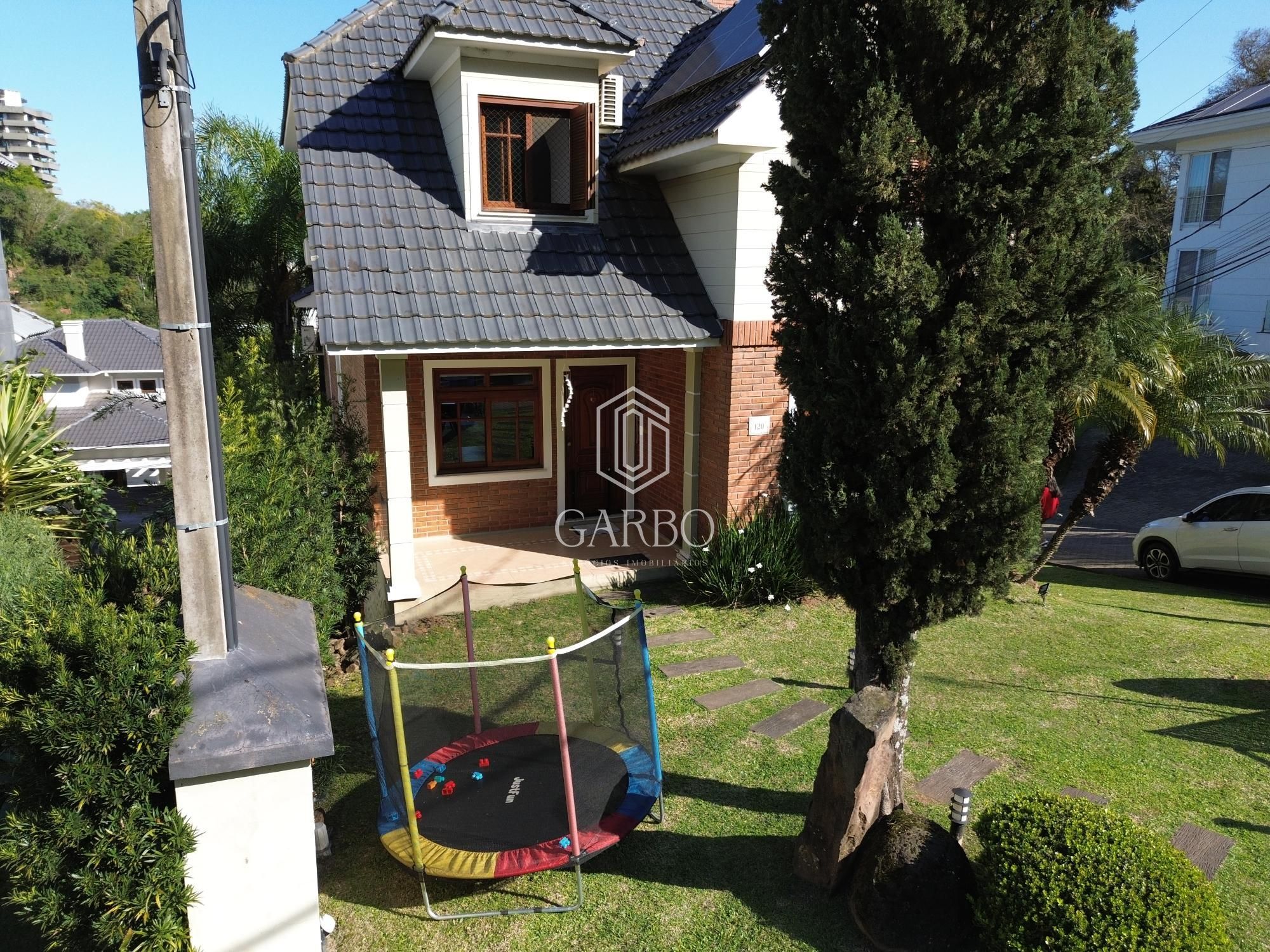 Casa à venda com 3 quartos, 215m² - Foto 3