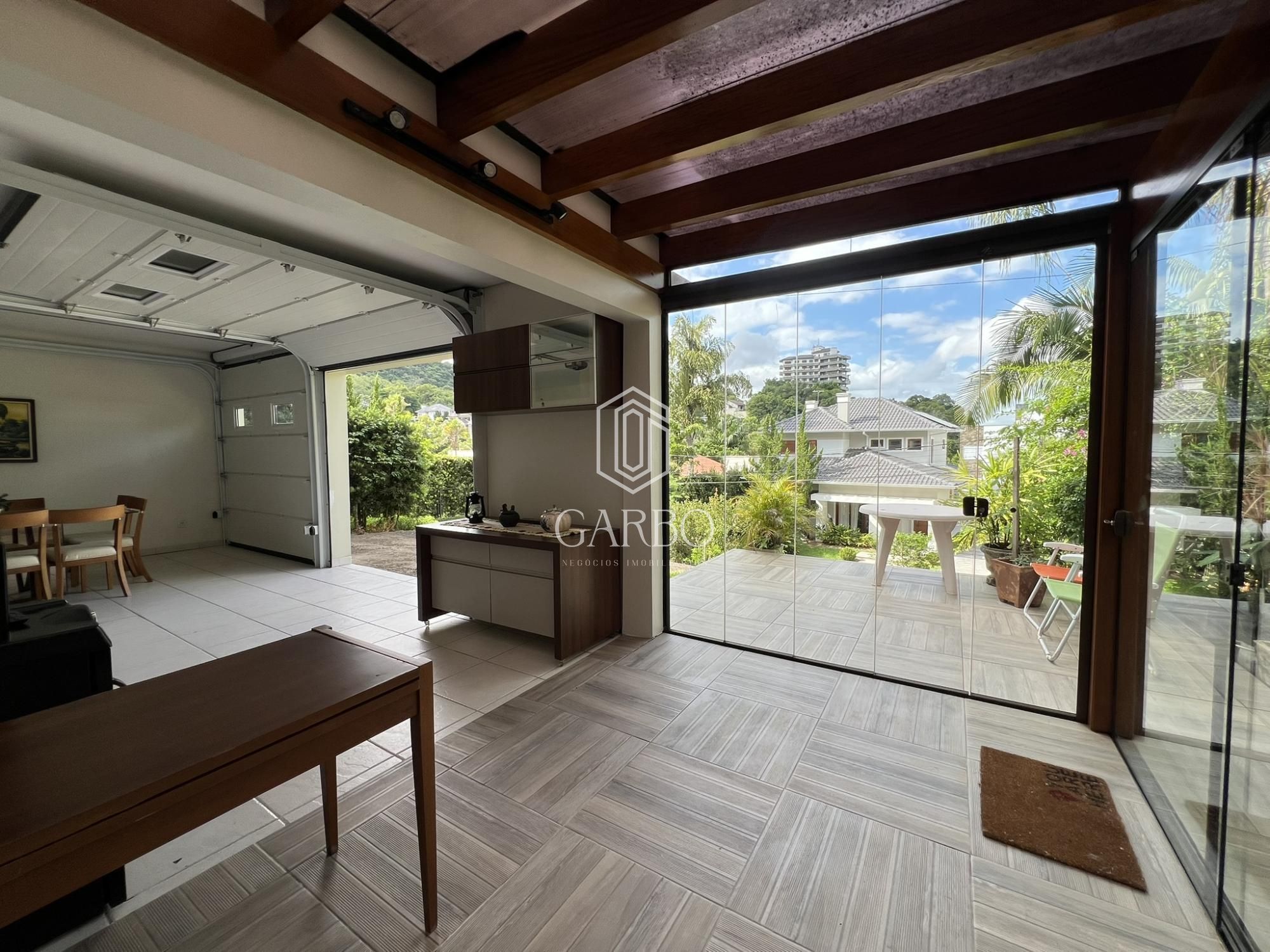 Casa à venda com 3 quartos, 230m² - Foto 12
