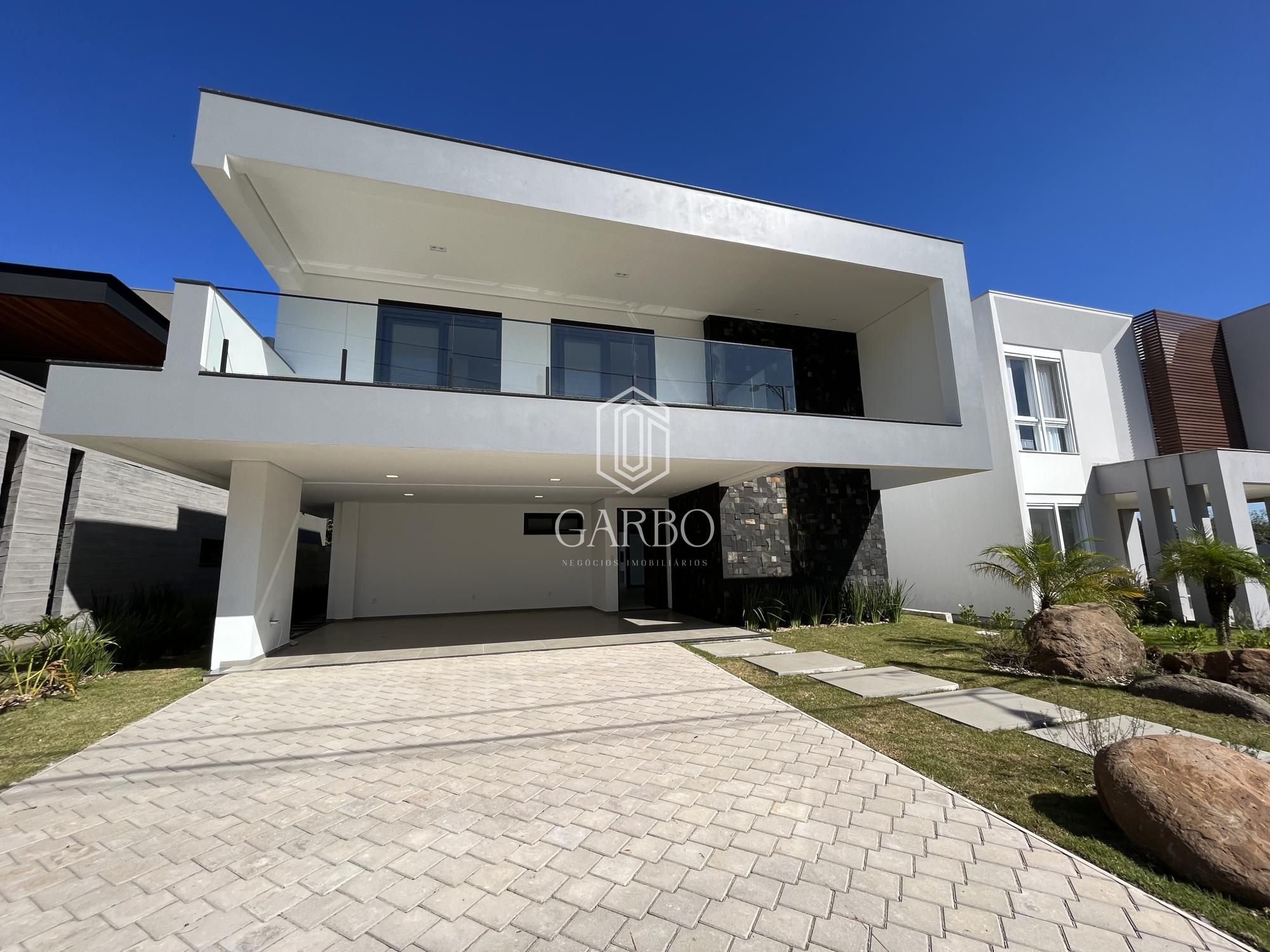 Casa, 3 quartos, 273 m² - Foto 1