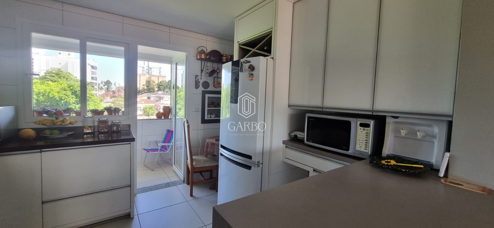 Apartamento à venda com 3 quartos, 90m² - Foto 5