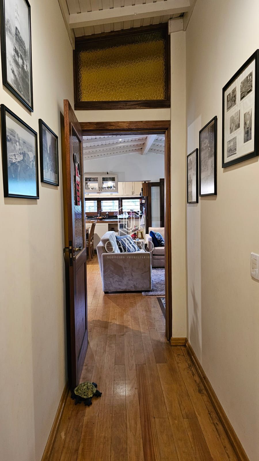 Casa à venda com 3 quartos, 215m² - Foto 8