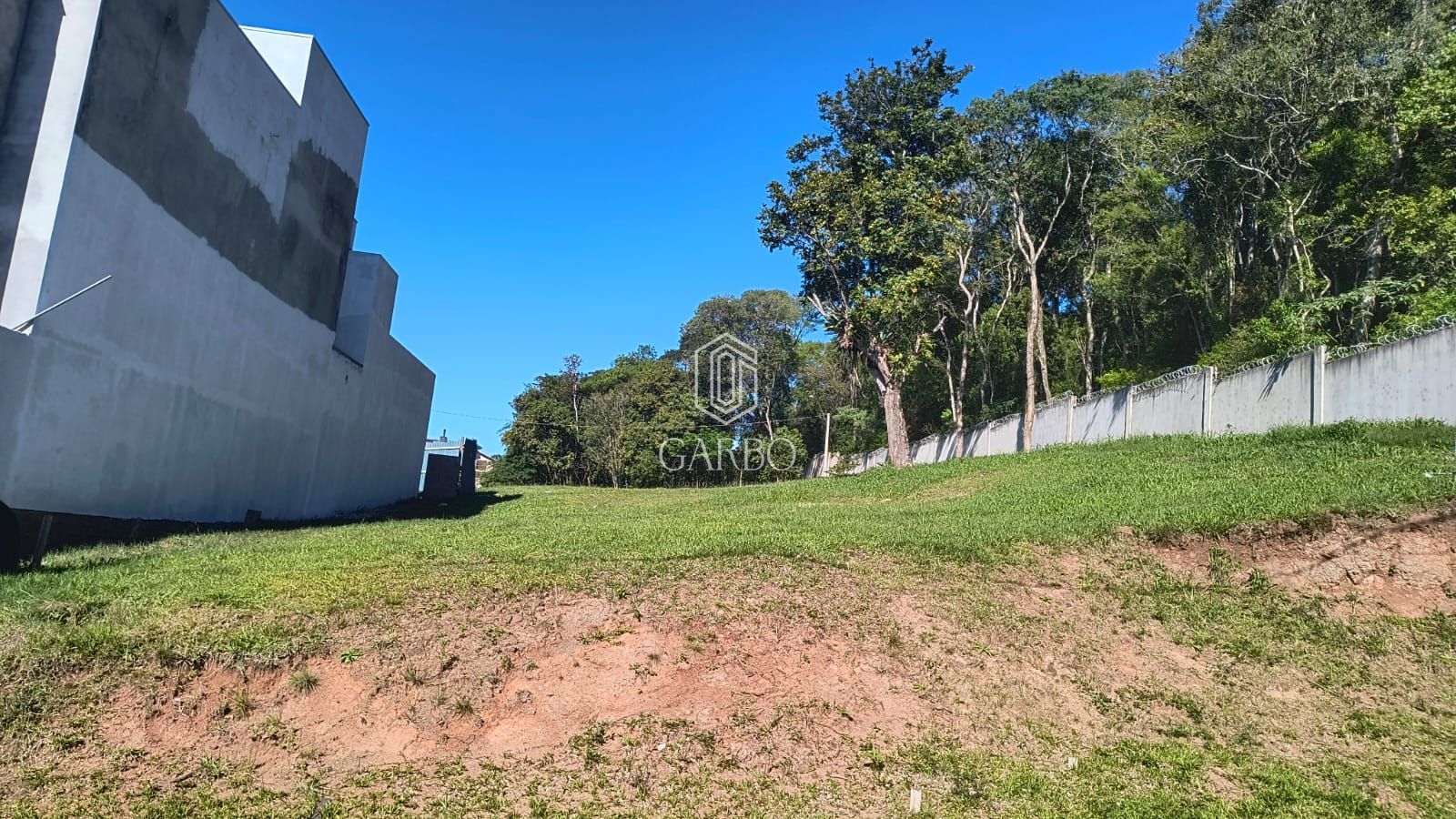 Terreno, 329 m² - Foto 1