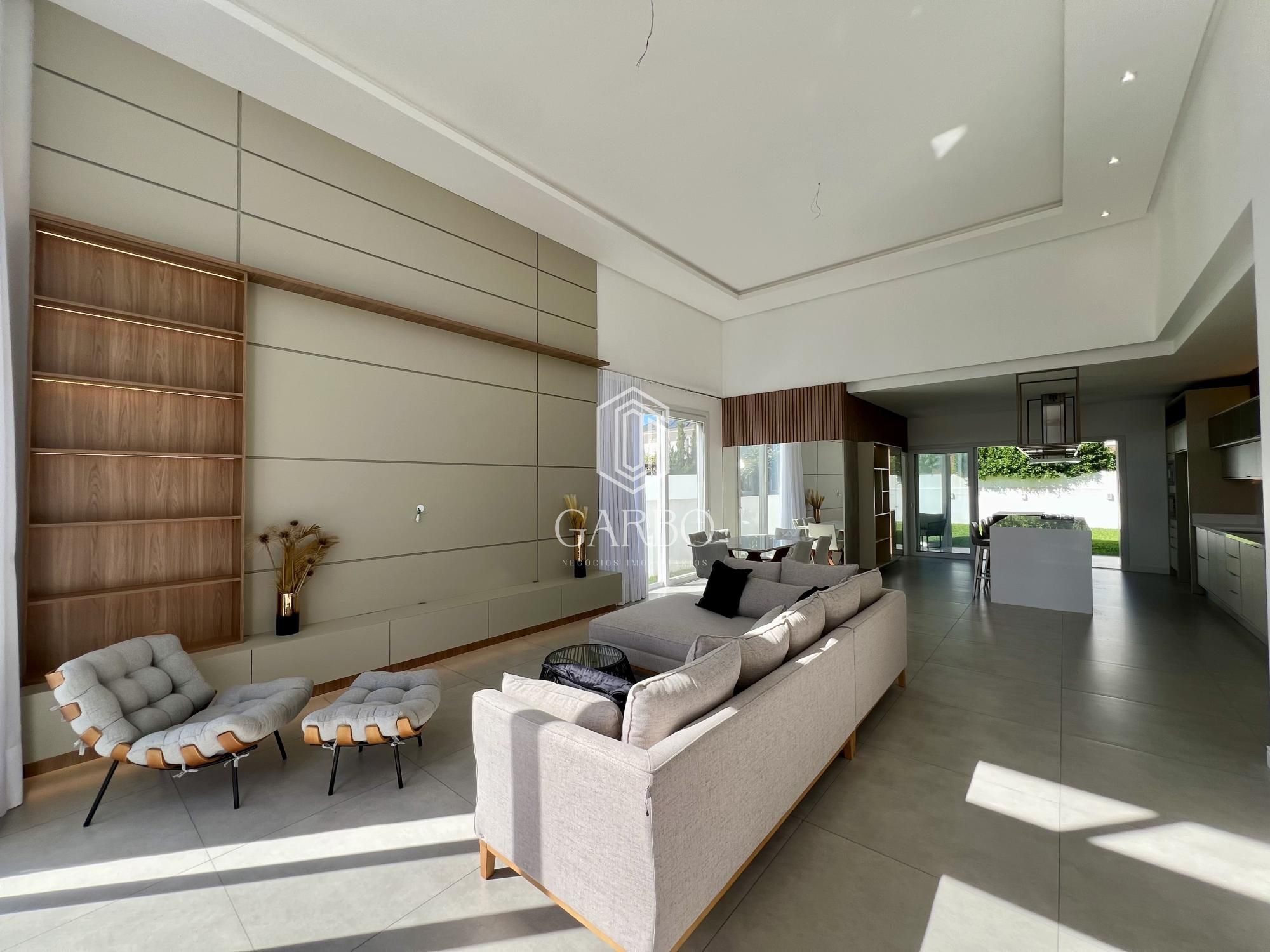 Casa à venda com 3 quartos, 227m² - Foto 3