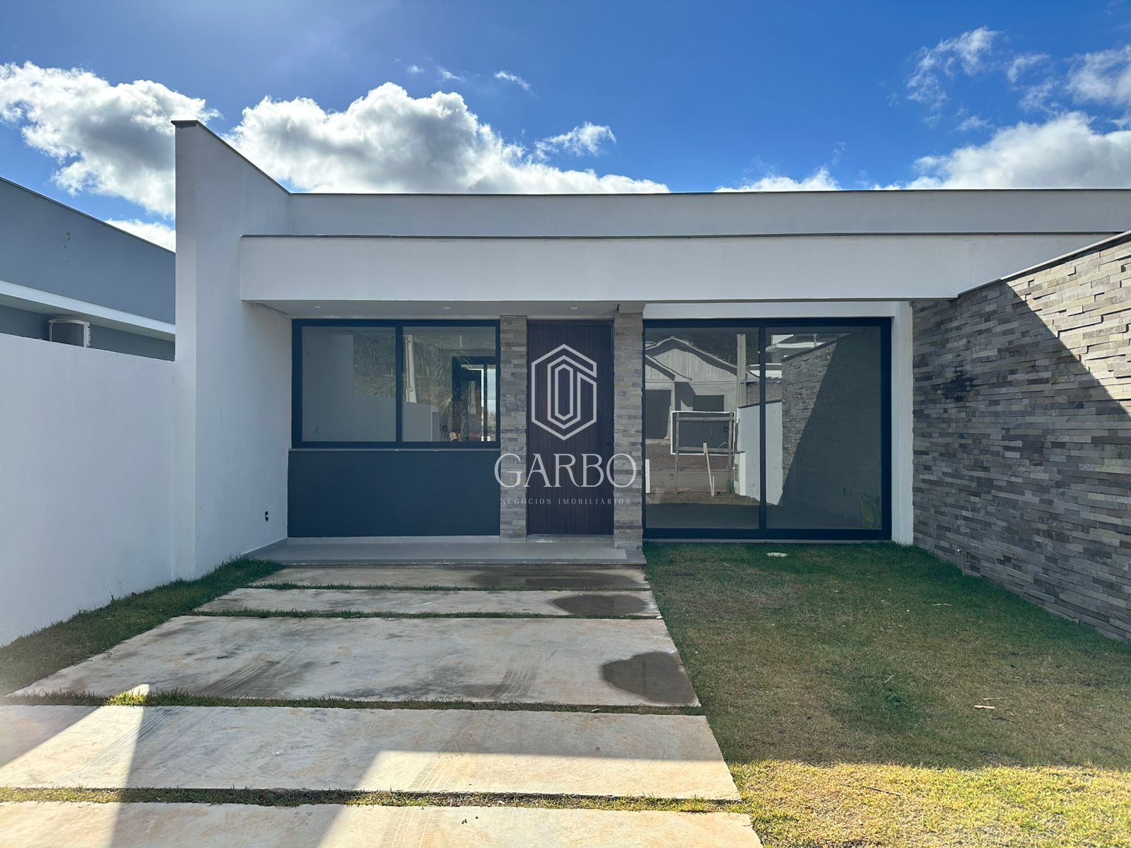 GEMINADO EM CONSTRUÇÃO NO CONDOMÍNIO GREEN VILLAGE