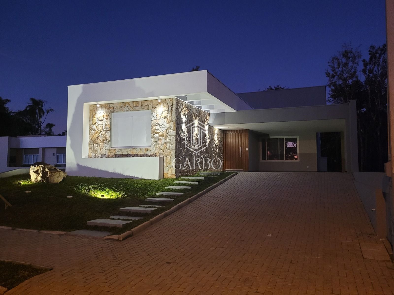 Casa, 3 quartos, 187 m² - Foto 2