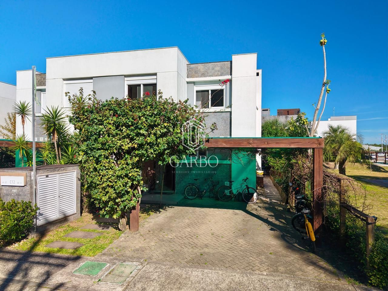 Casa, 4 quartos, 335 m² - Foto 2