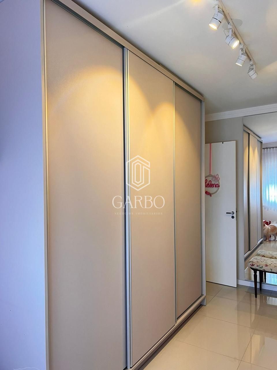 Apartamento à venda com 2 quartos, 72m² - Foto 10