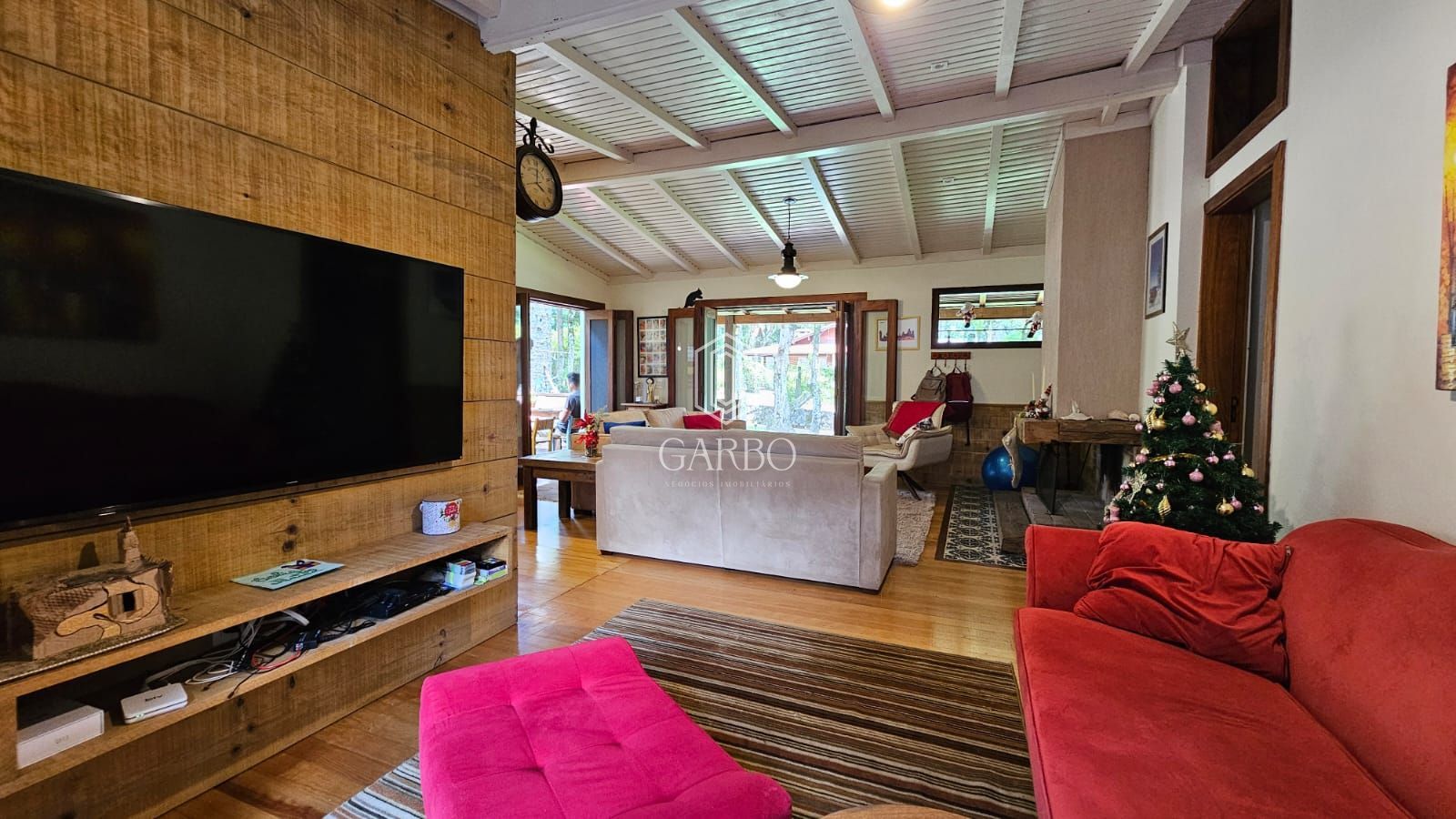 Casa à venda com 3 quartos, 215m² - Foto 6