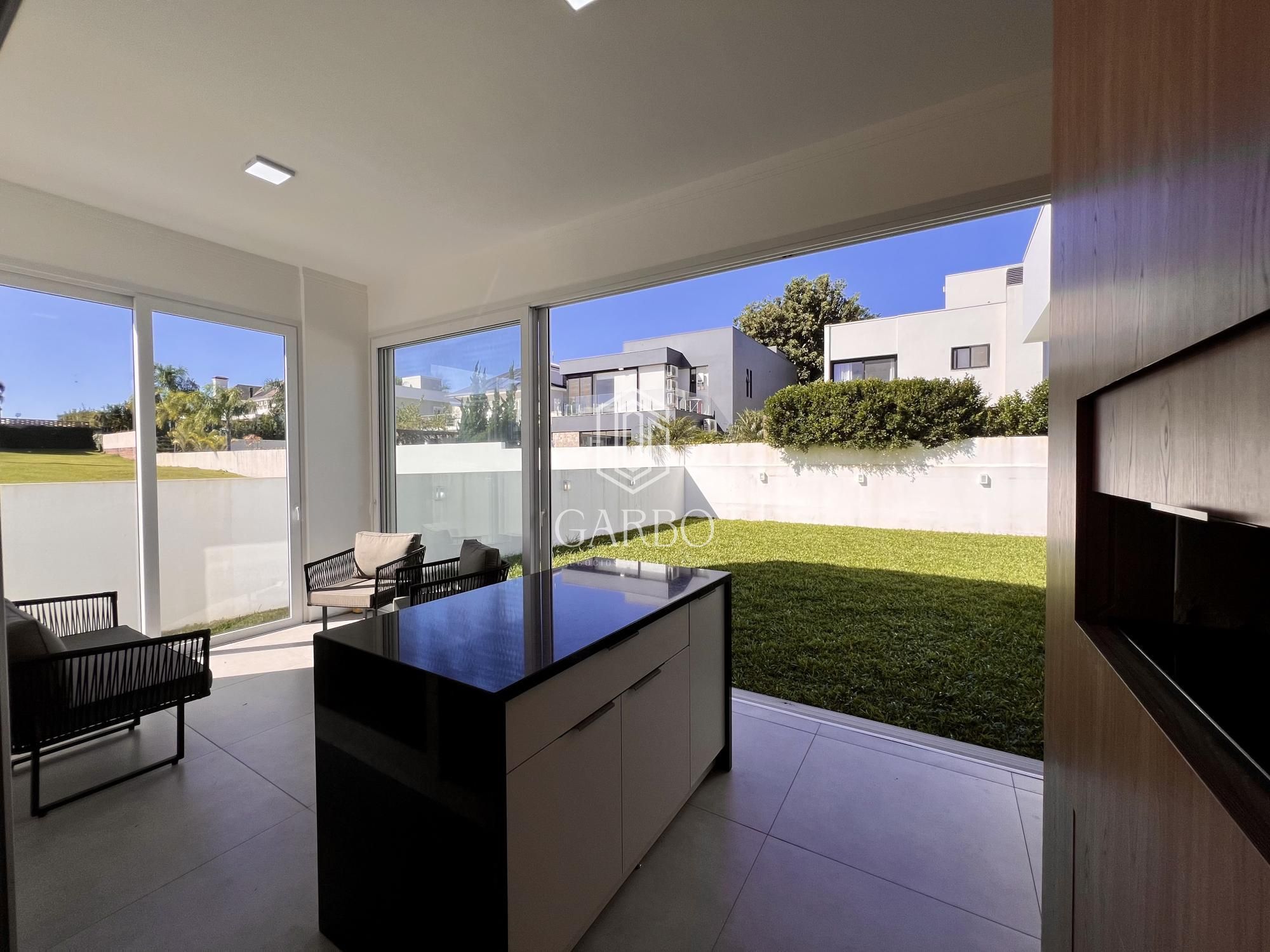 Casa à venda com 3 quartos, 227m² - Foto 15