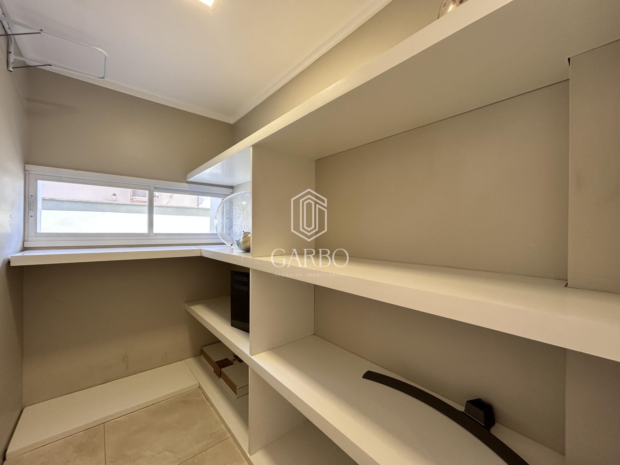 Casa, 3 quartos, 240 m² - Foto 4