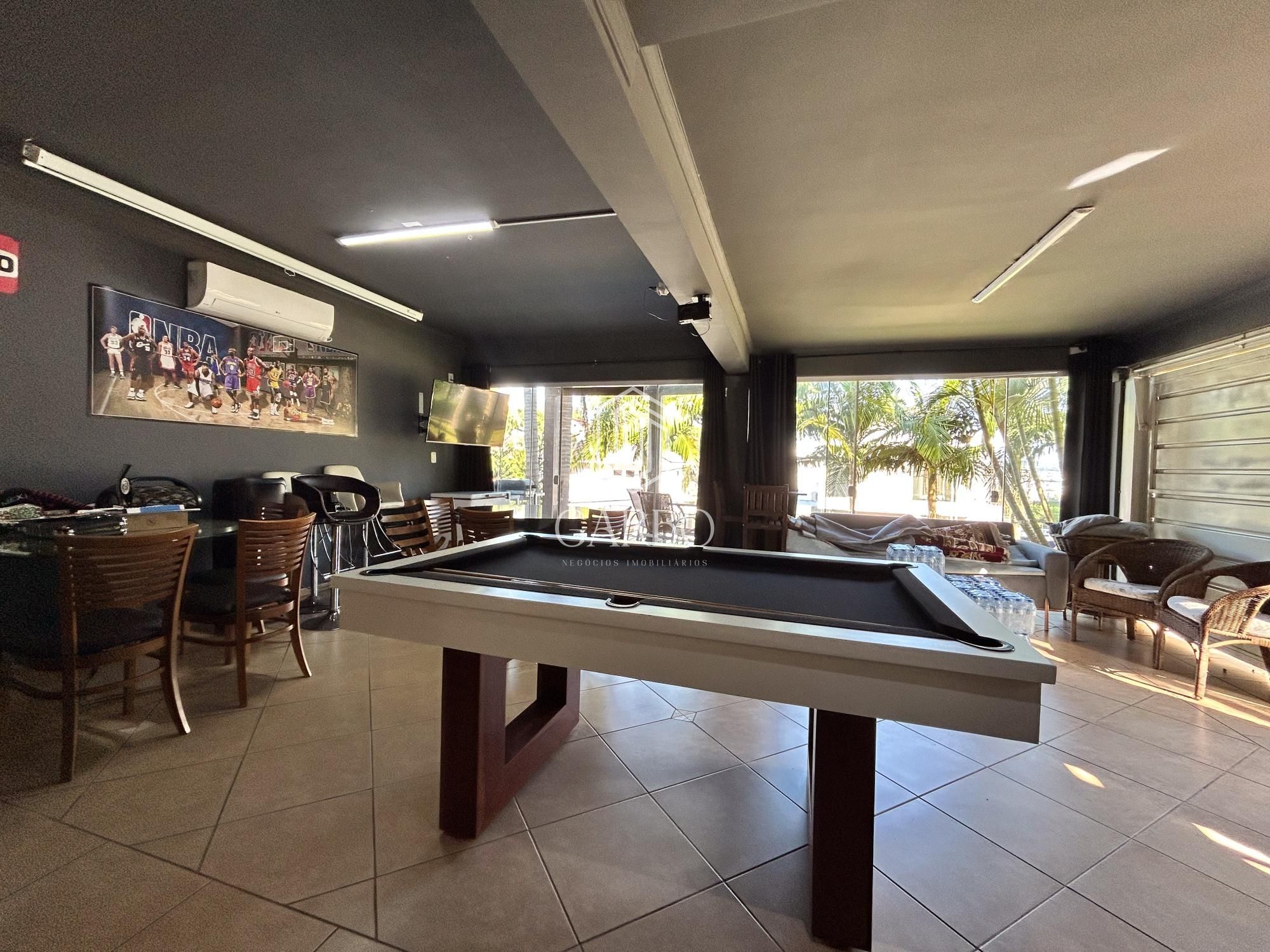 Casa à venda com 3 quartos, 215m² - Foto 22