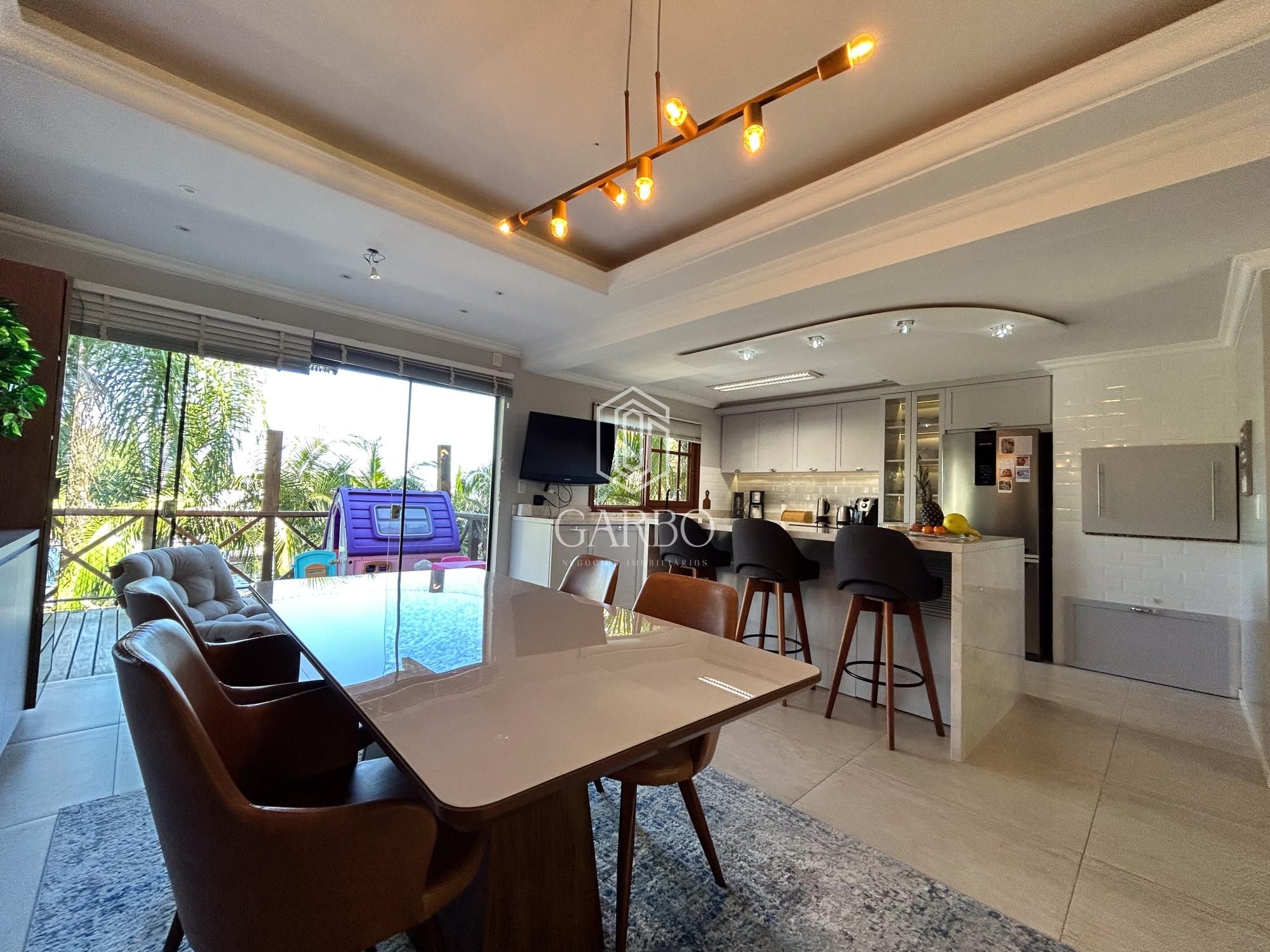 Casa à venda com 3 quartos, 215m² - Foto 10