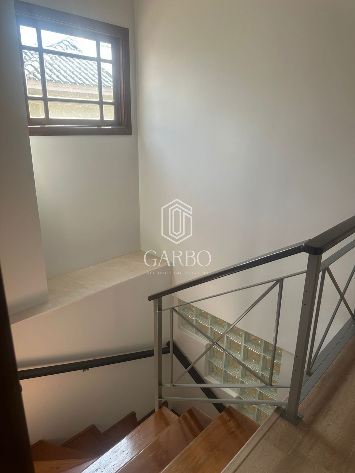 Casa à venda com 3 quartos, 260m² - Foto 8