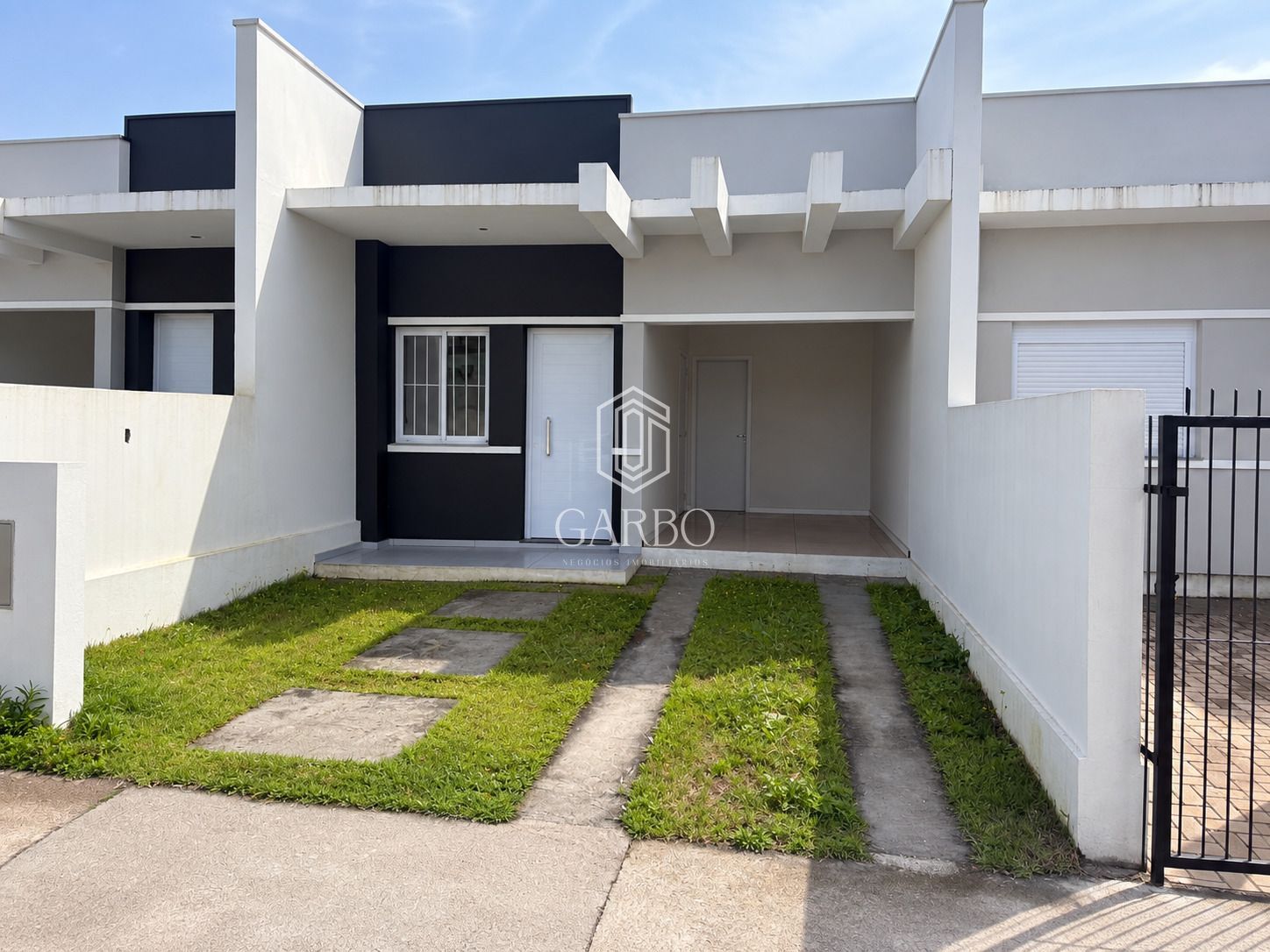 Casa, 2 quartos, 53 m² - Foto 1