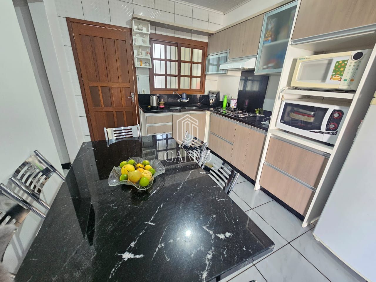 Casa à venda com 2 quartos, 72m² - Foto 7