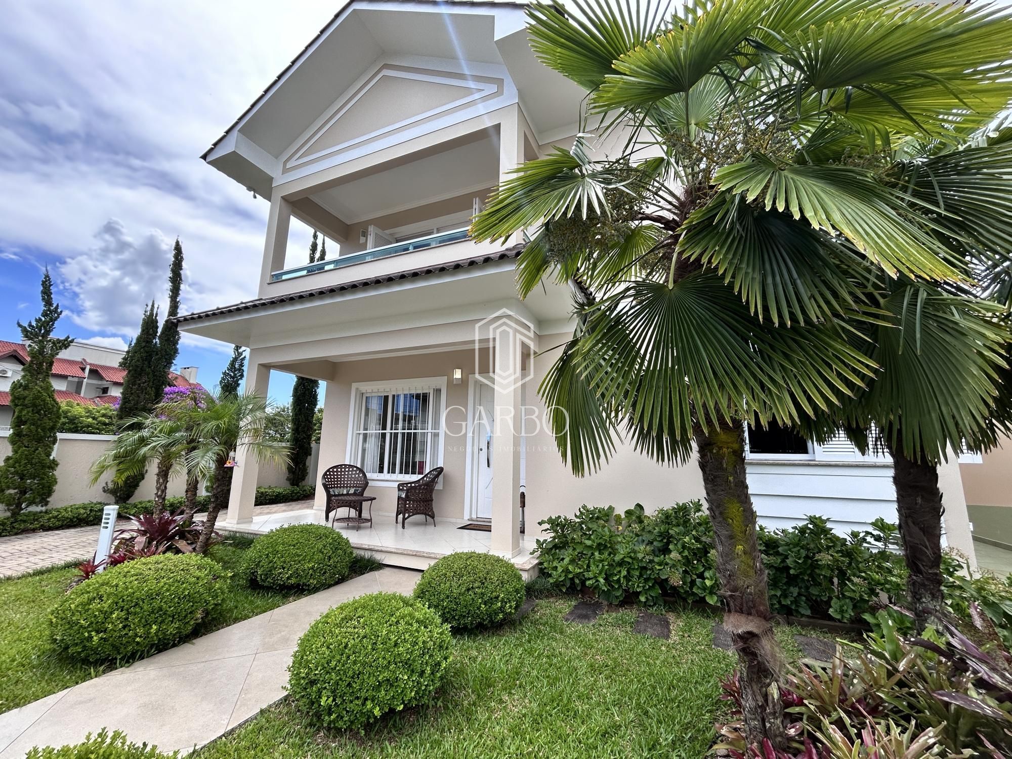 Casa, 3 quartos, 283 m² - Foto 1