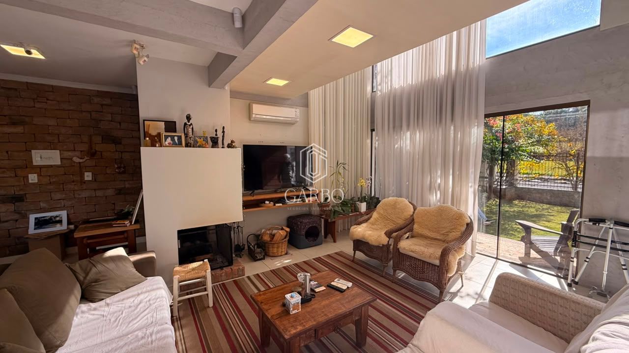 Casa, 2 quartos, 155 m² - Foto 1
