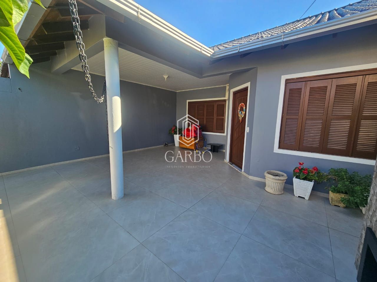 Casa à venda com 2 quartos, 72m² - Foto 2