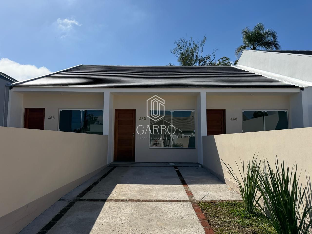 Casa, 2 quartos, 52 m² - Foto 1