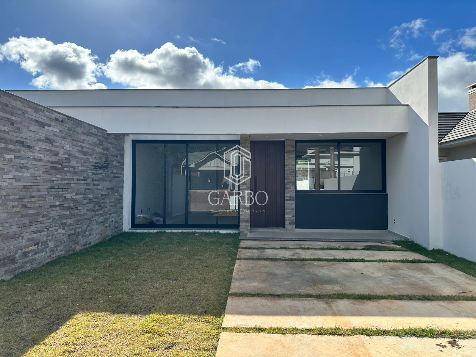 GEMINADO EM CONSTRUÇÃO NO CONDOMÍNIO GREEN VILLAGE