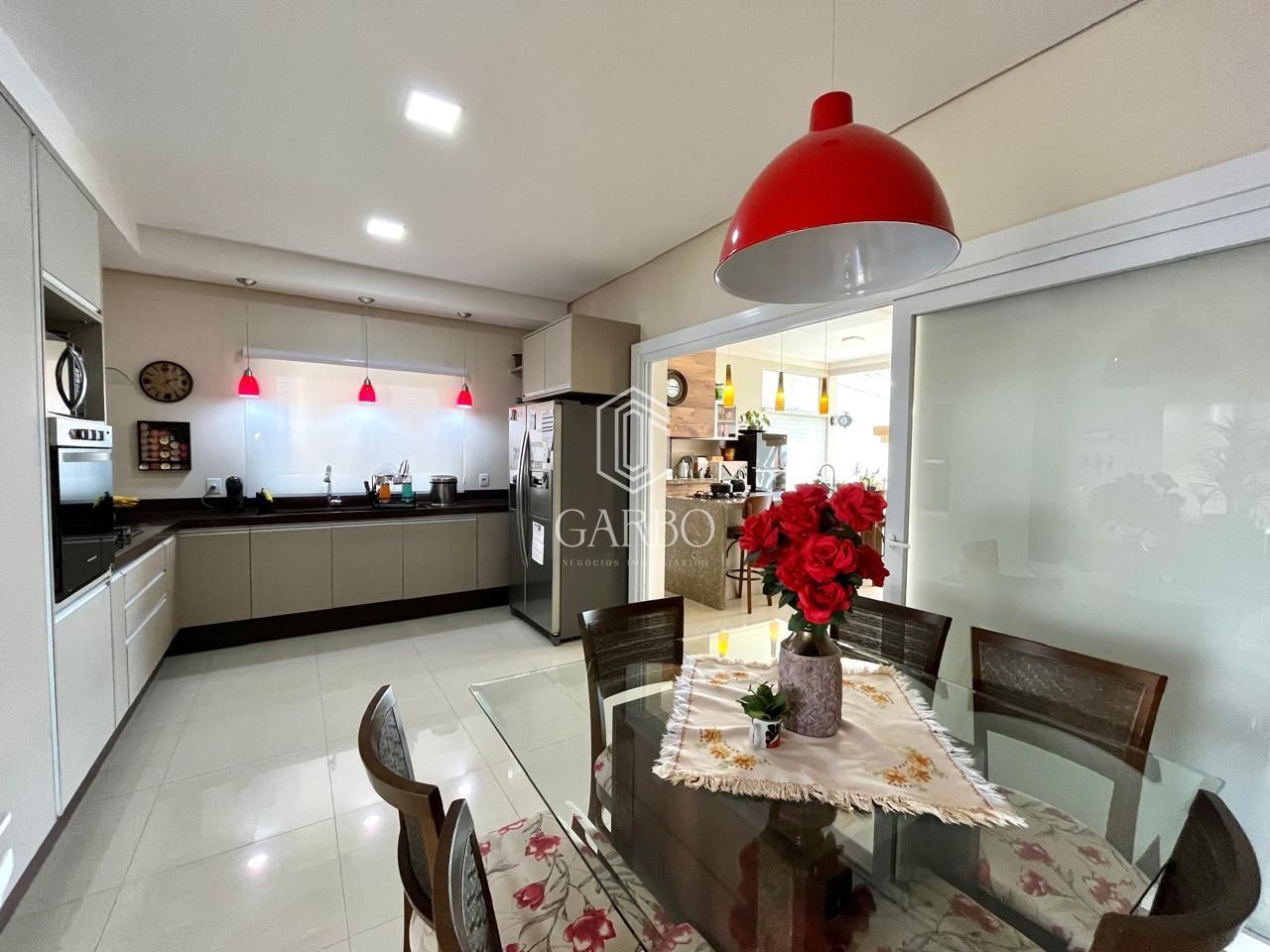 Casa, 3 quartos, 268 m² - Foto 4