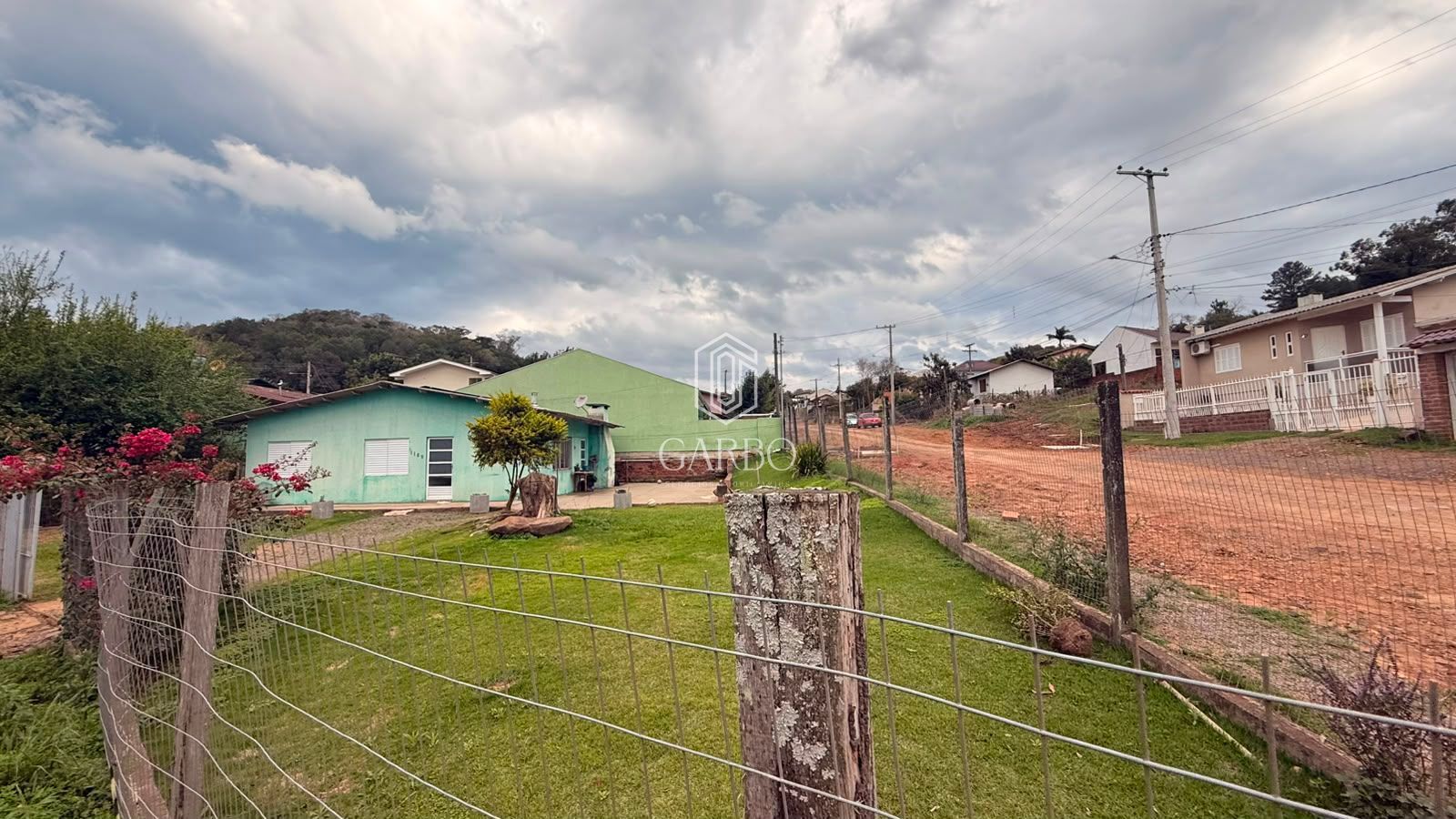 Casa, 3 quartos, 82 m² - Foto 1