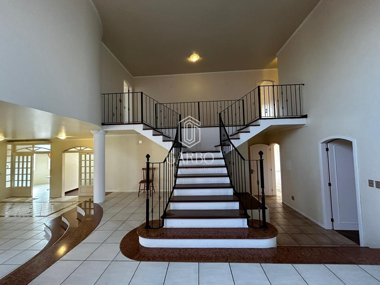 Casa, 3 quartos, 328 m² - Foto 3