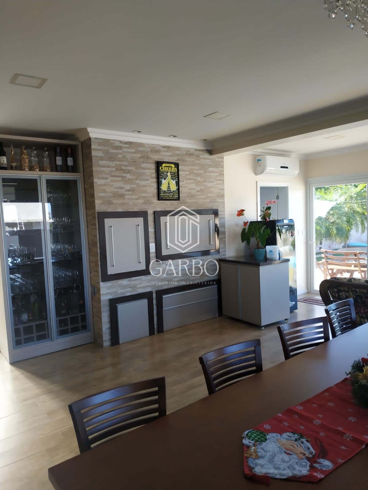 Casa à venda com 3 quartos, 308m² - Foto 11