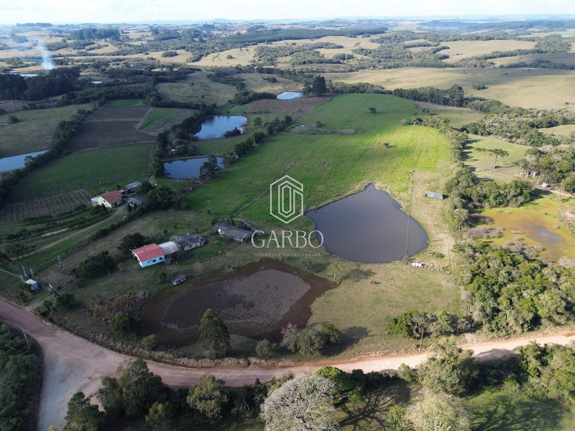 Chácara à venda com 3 quartos, 140m² - Foto 8