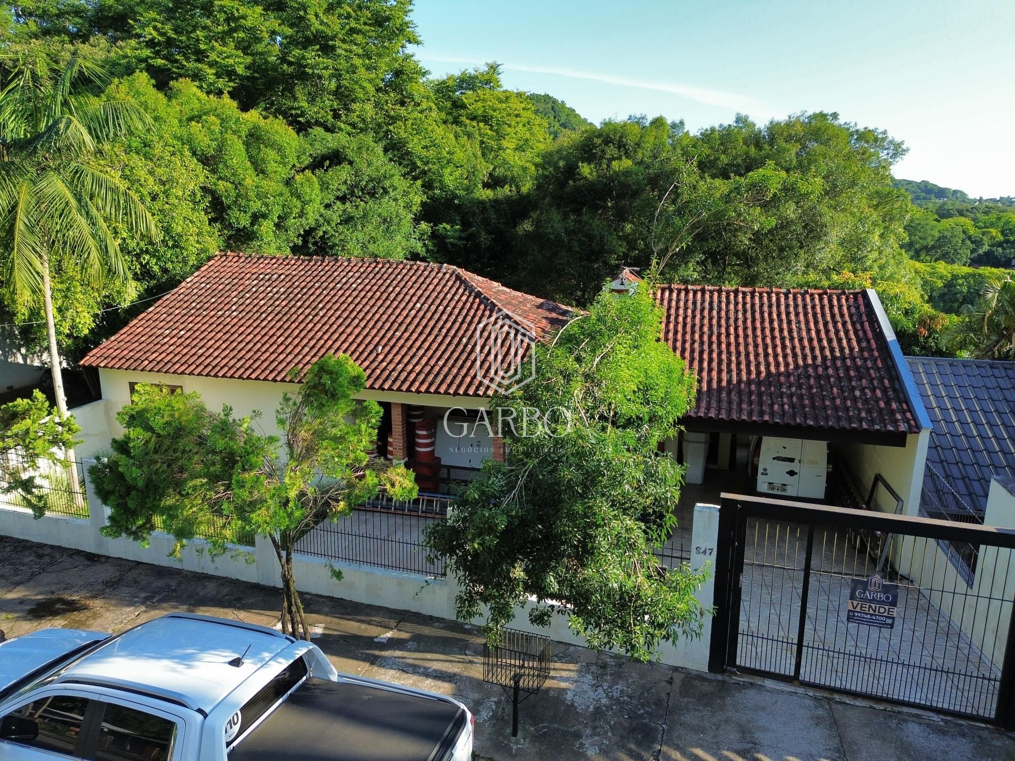 CASA À VENDA NO SANTO INÁCIO