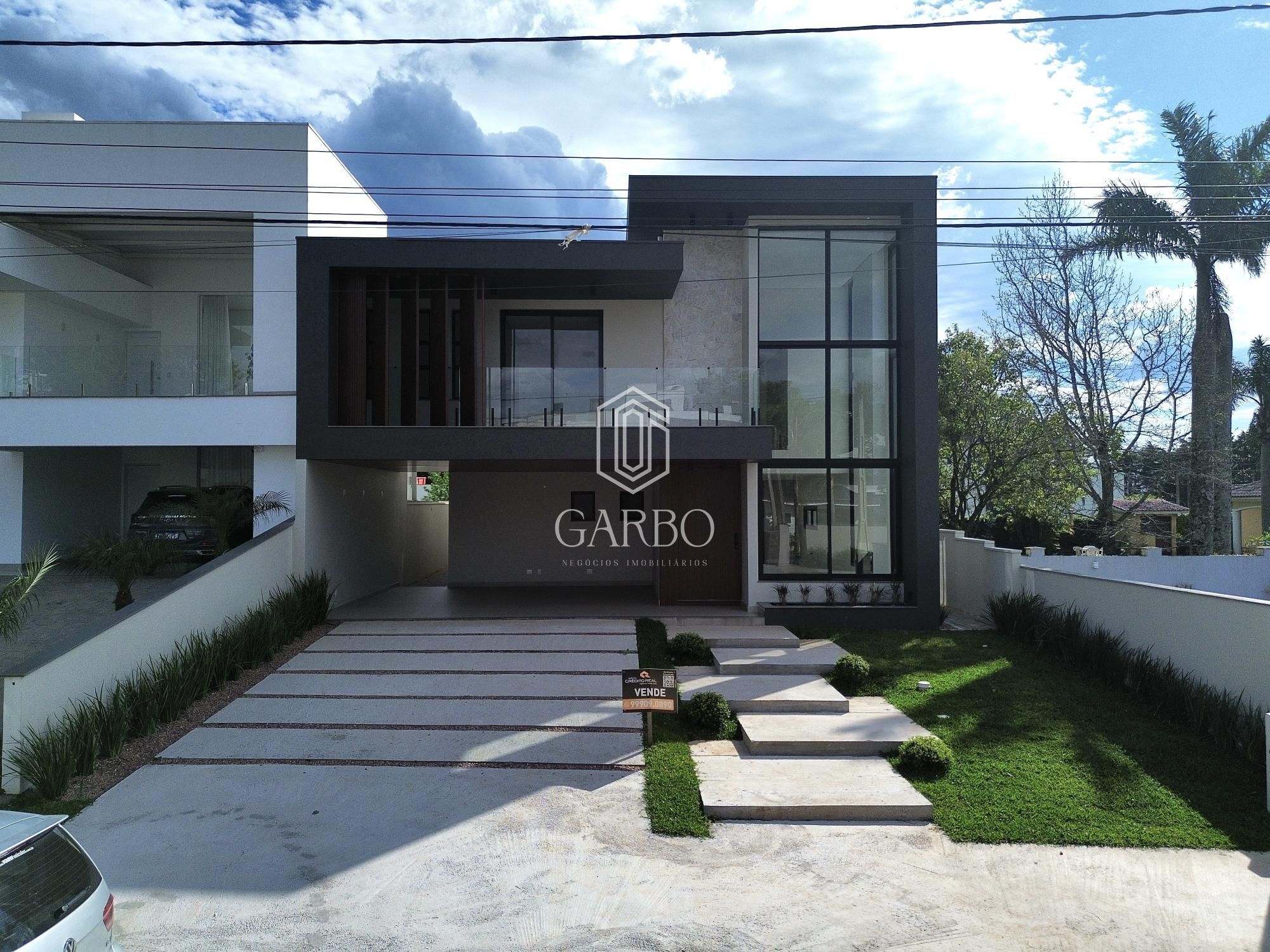Casa, 3 quartos, 278 m² - Foto 1
