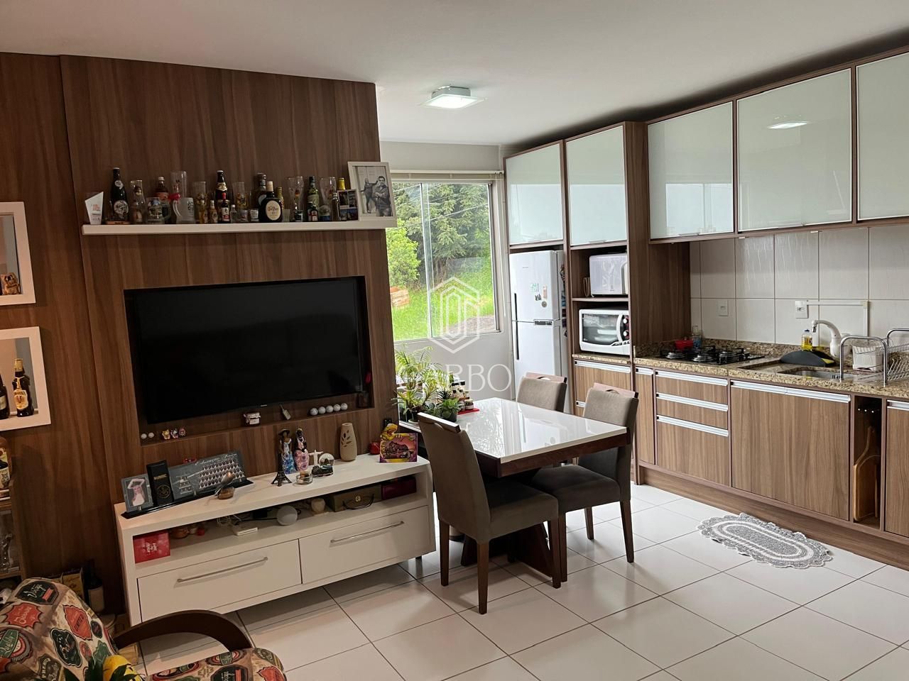 Apartamento à venda com 2 quartos, 65m² - Foto 4