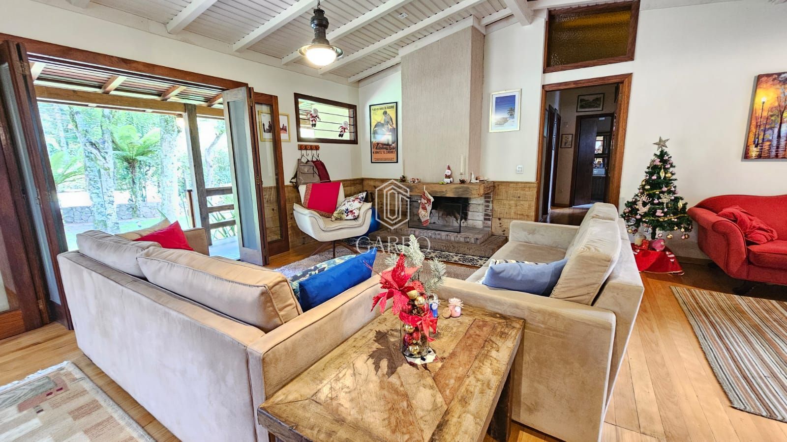 Casa à venda com 3 quartos, 215m² - Foto 5