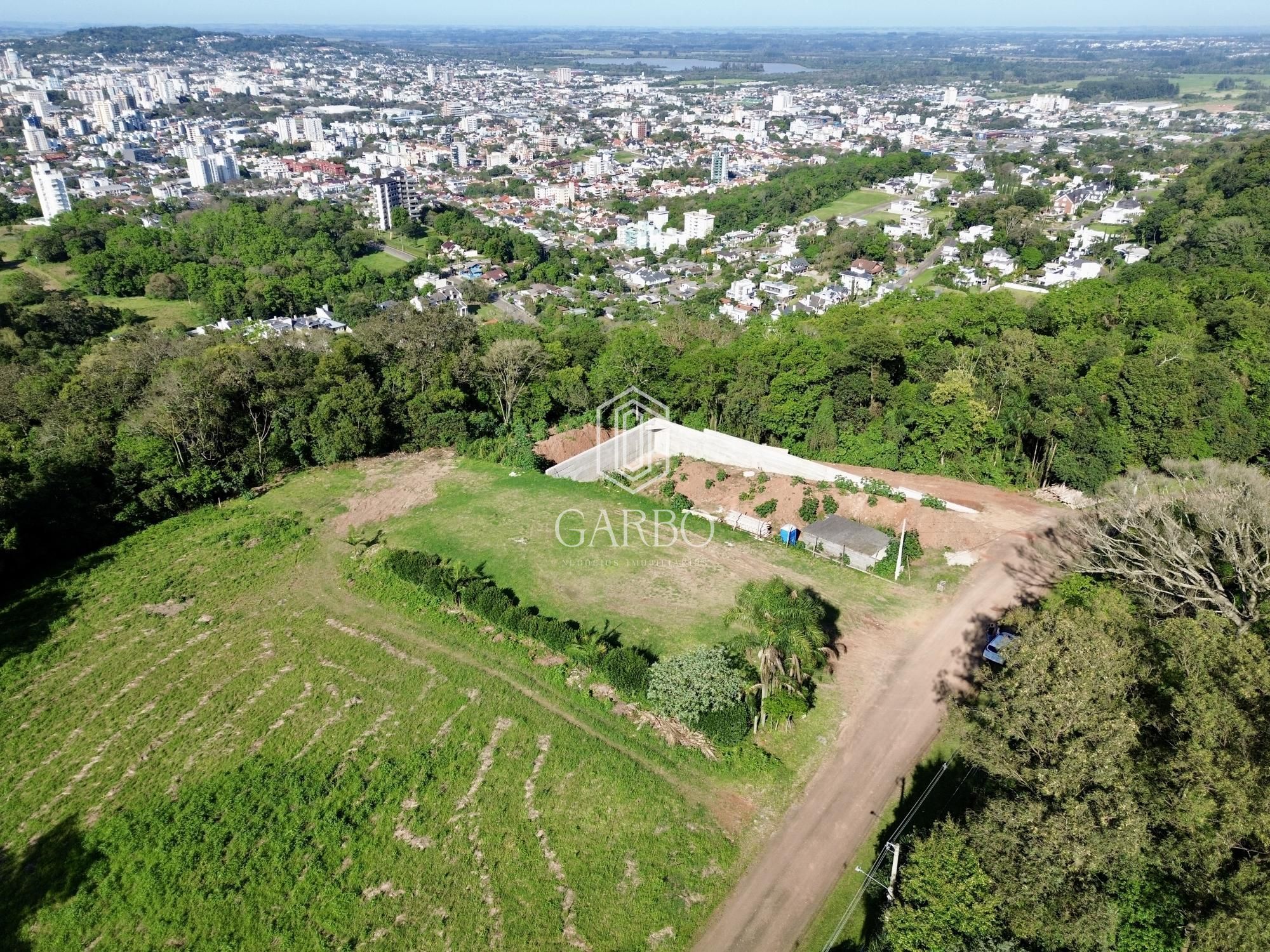 Terreno à venda, 3300m² - Foto 1