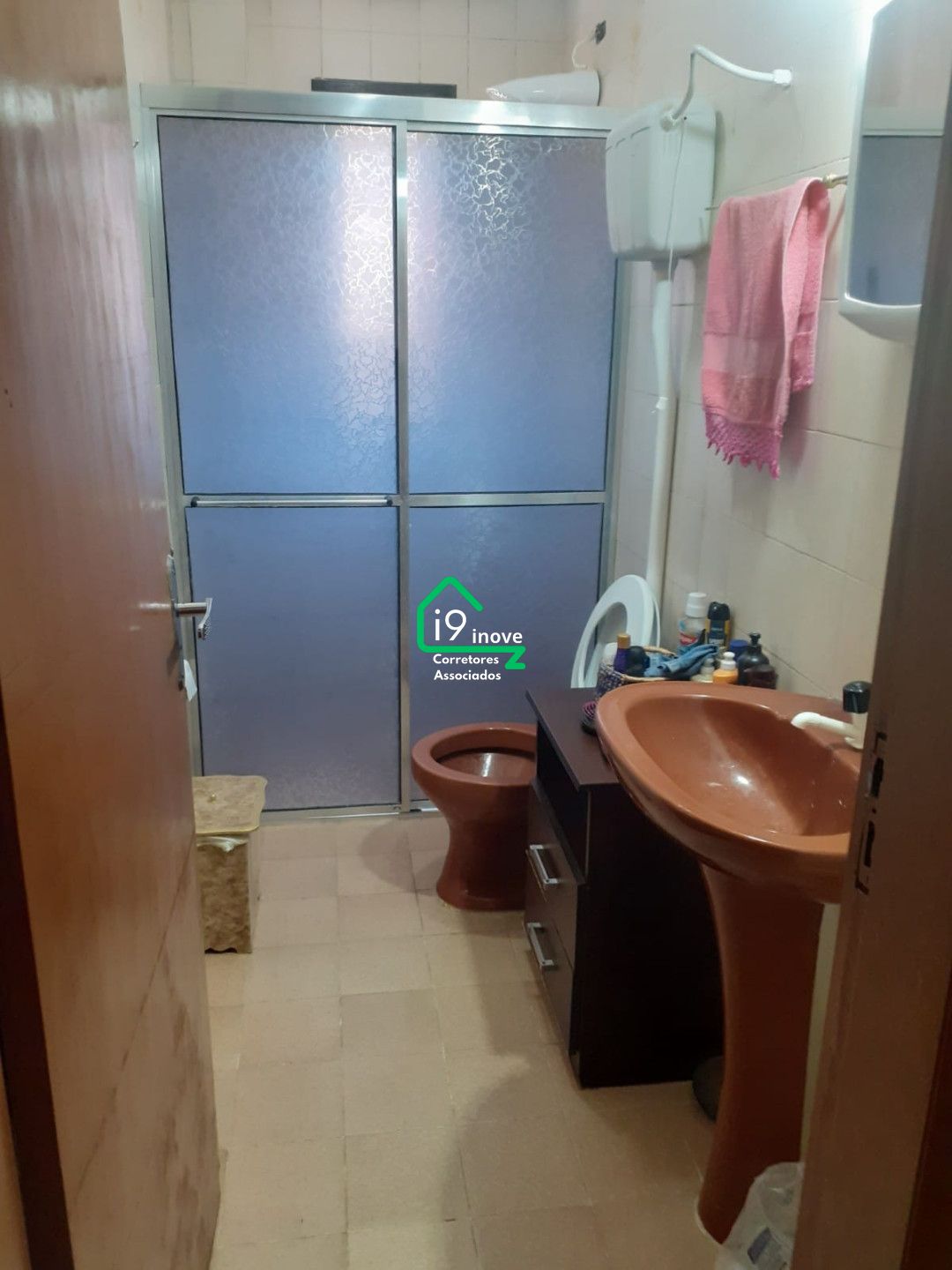 Apartamento à venda com 2 quartos, 75m² - Foto 22