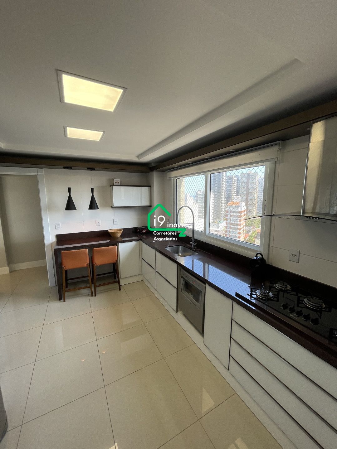 Apartamento à venda com 4 quartos, 249m² - Foto 39