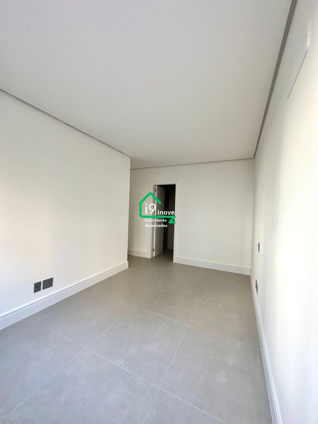 Apartamento à venda com 3 quartos, 103m² - Foto 27