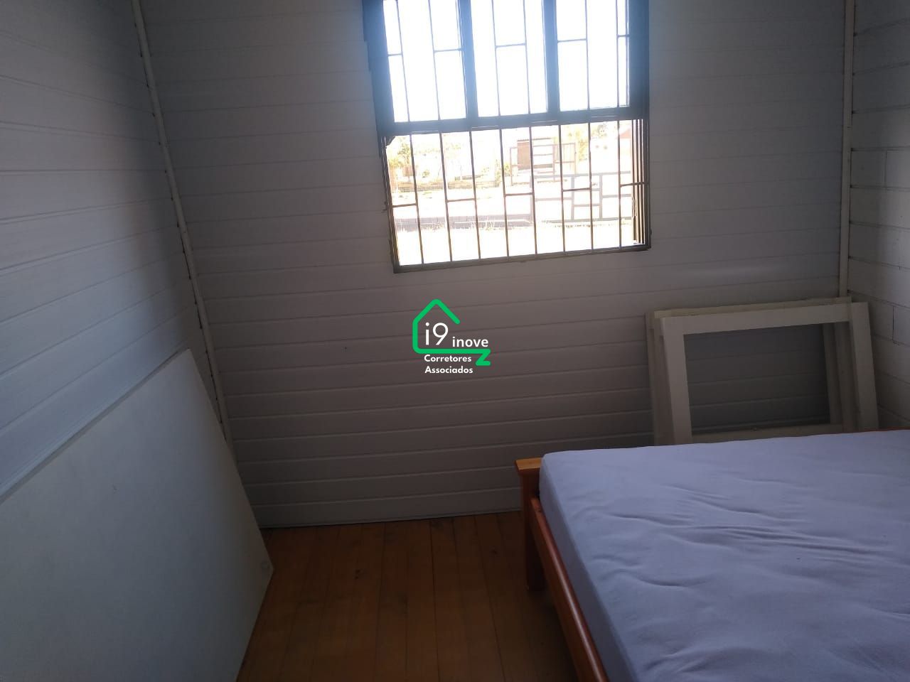 Casa à venda com 2 quartos, 50m² - Foto 8