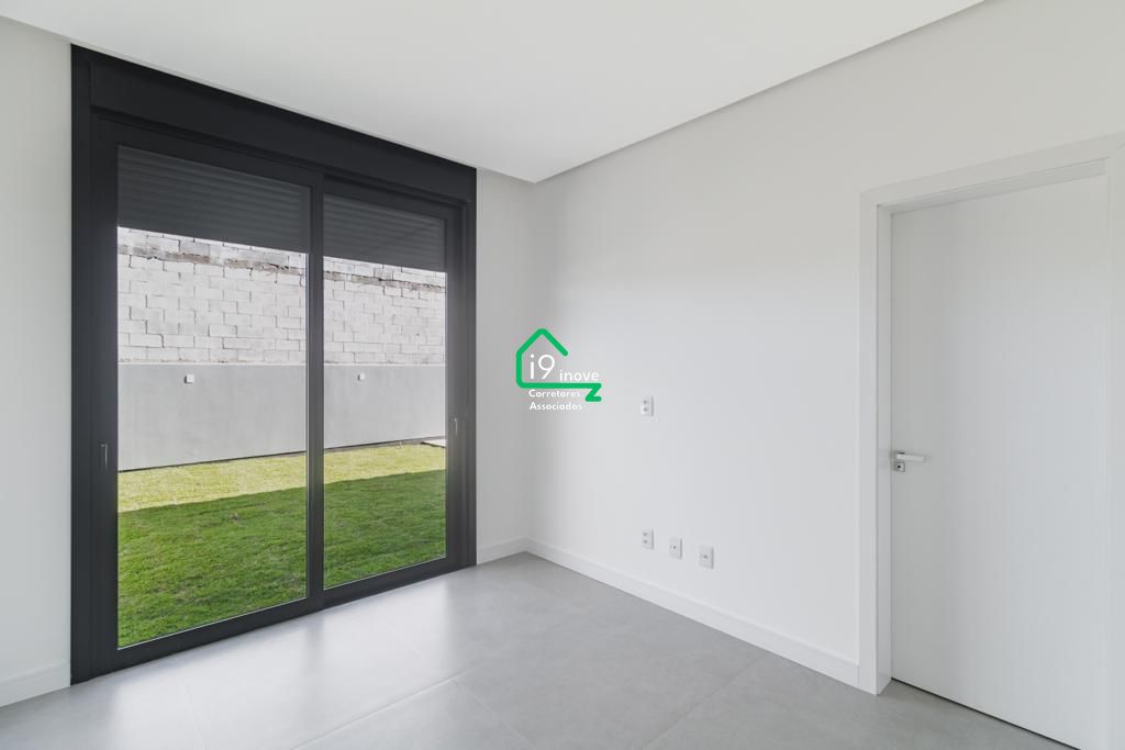 Casa à venda com 3 quartos, 140m² - Foto 7