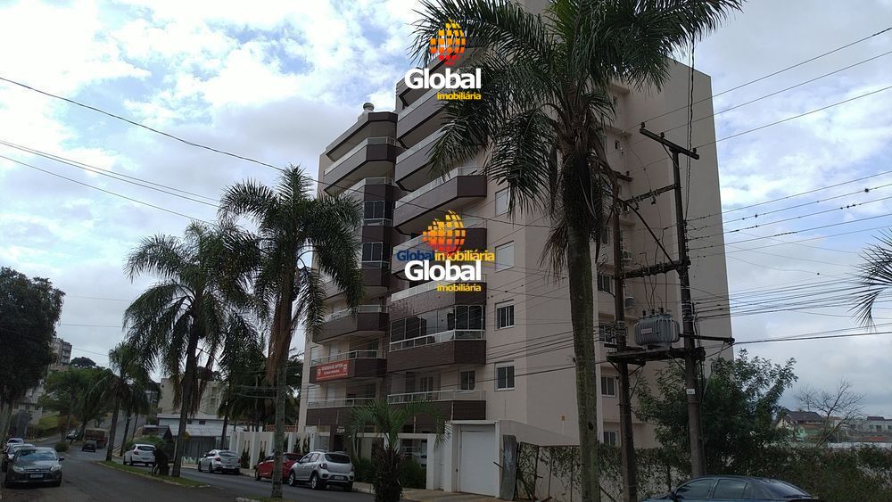 Ótimo Apartamento semimobiliado no Centro