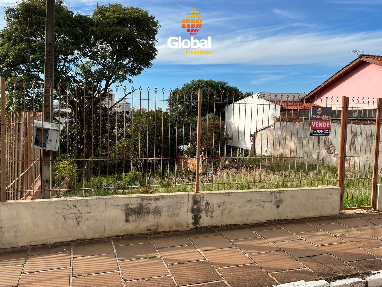 Terreno próximo a avenida para uso comercial ou residencial