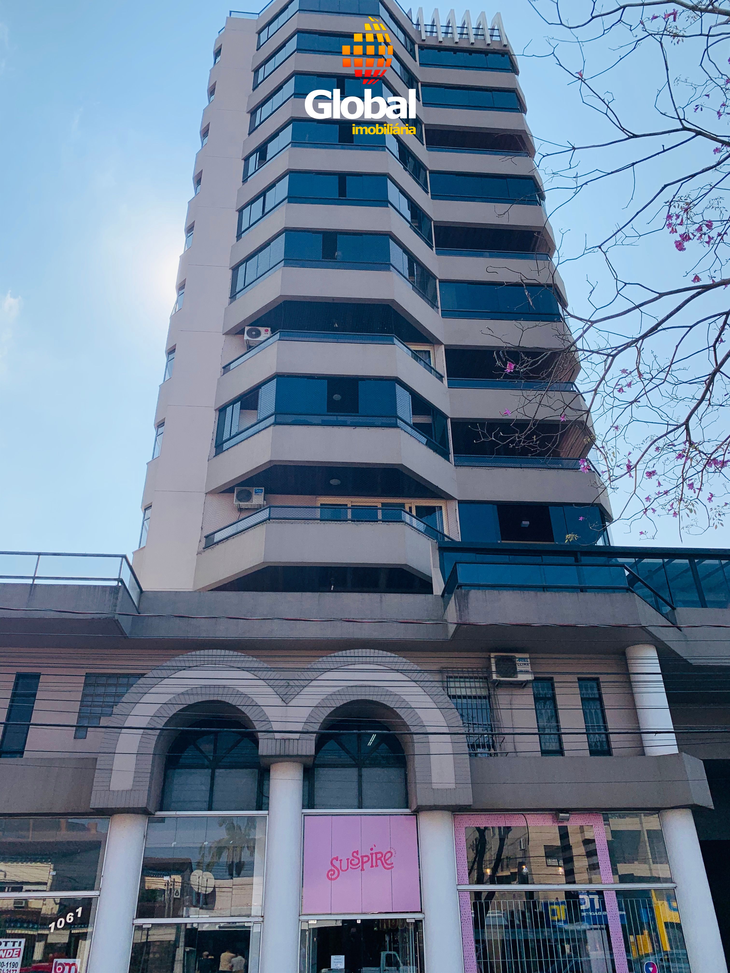 Apartamento amplo no centro de Carazinho