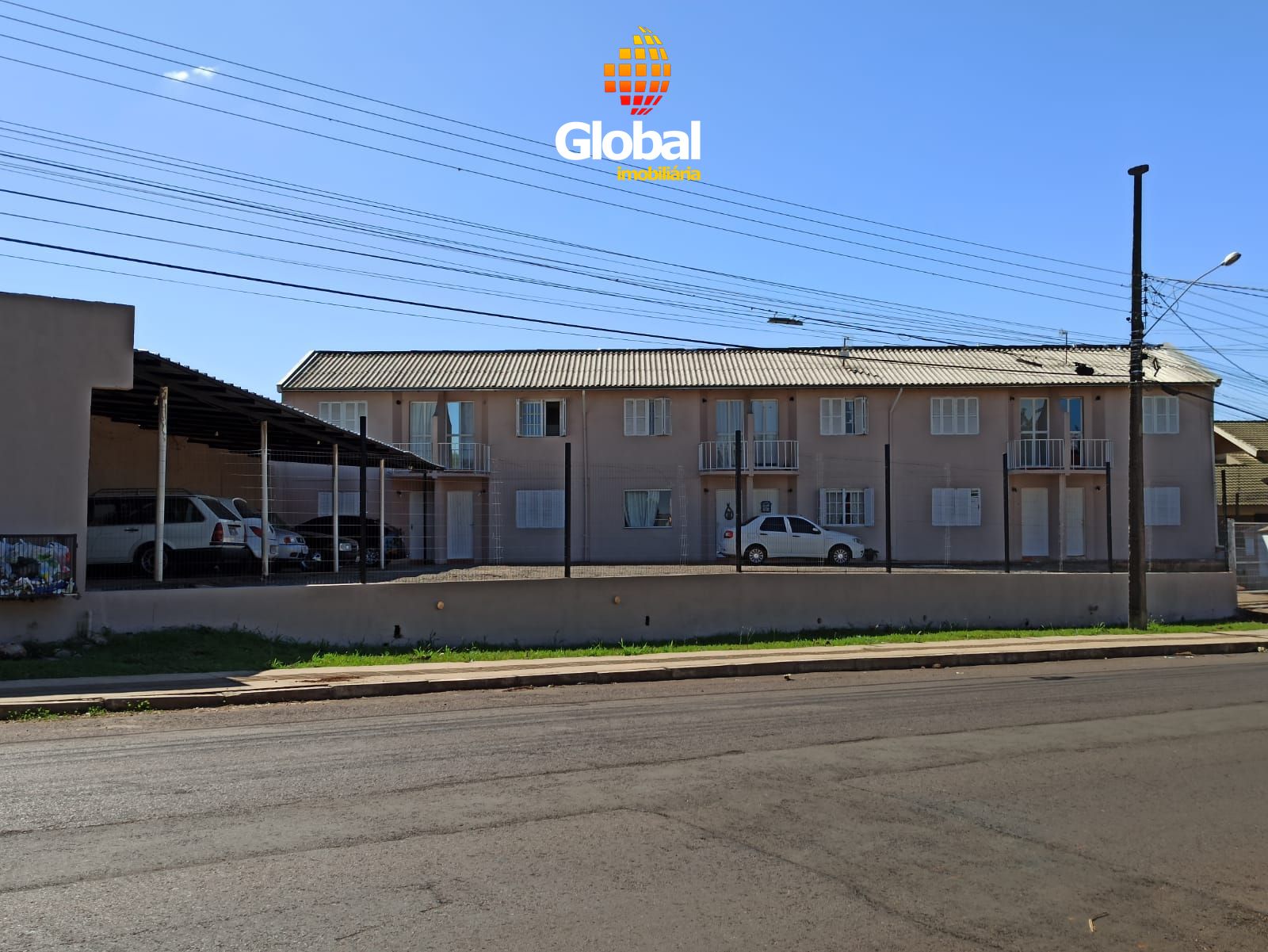 Prédio com 6 apartamentos de 2 Dormitório próximo ao Centro alugados