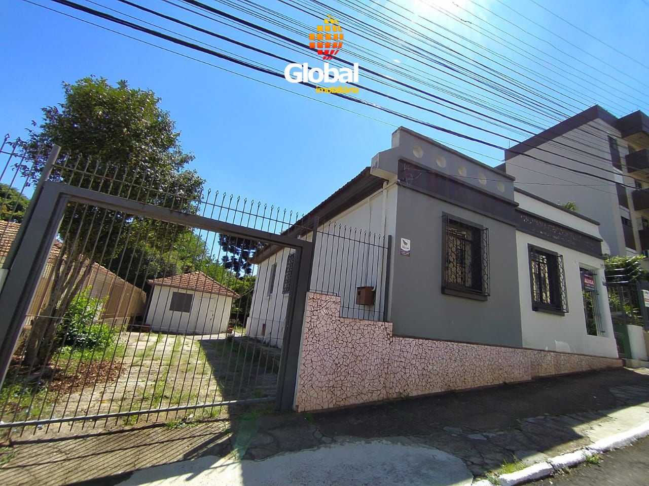 Casa 4 dormitórios à venda Centro Carazinho/RS