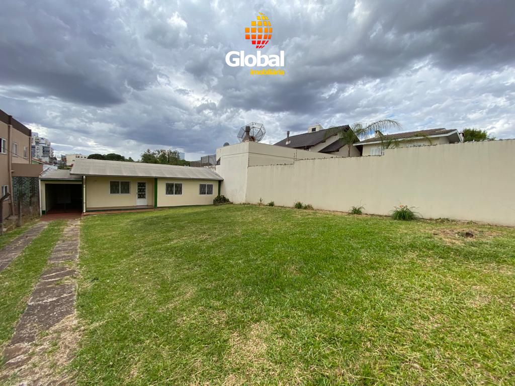 Casa de 3 dormitórios, Terreno grande para ampliação !!!