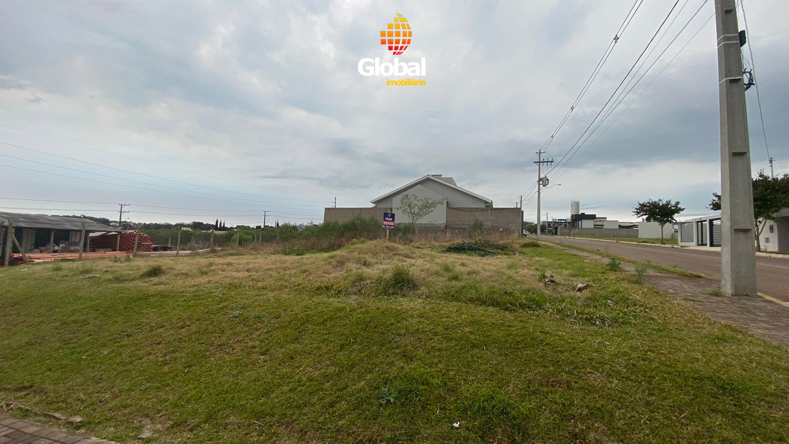 Ótimo terreno residencial/comercial no Loteamento Morada da Pátria